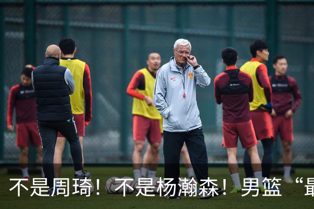 不是周琦！不是杨瀚森！男篮“最强内线”易主，29岁成易建联接班人